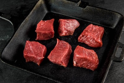 Свинина ошеек на шашлык 1 кг - купить в Васильевском